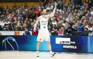 Tyler Kalinoski, tiros y defensa para alzar la Copa con Unicaja