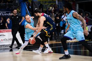 Jornada 22: Duelo entre titanes por el liderato.