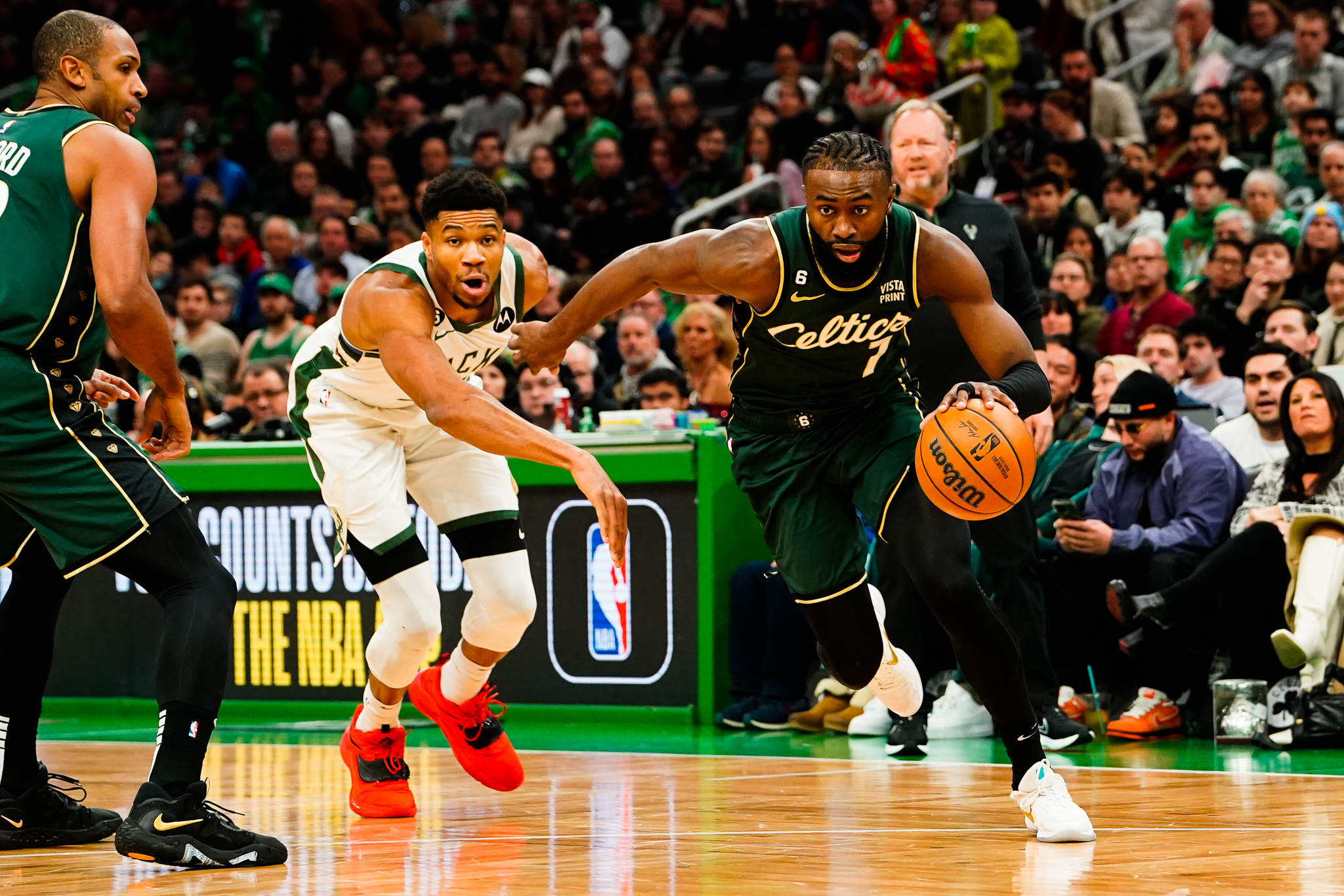 Los tres únicos aspirantes al título NBA según la teoría de Phil Jackson