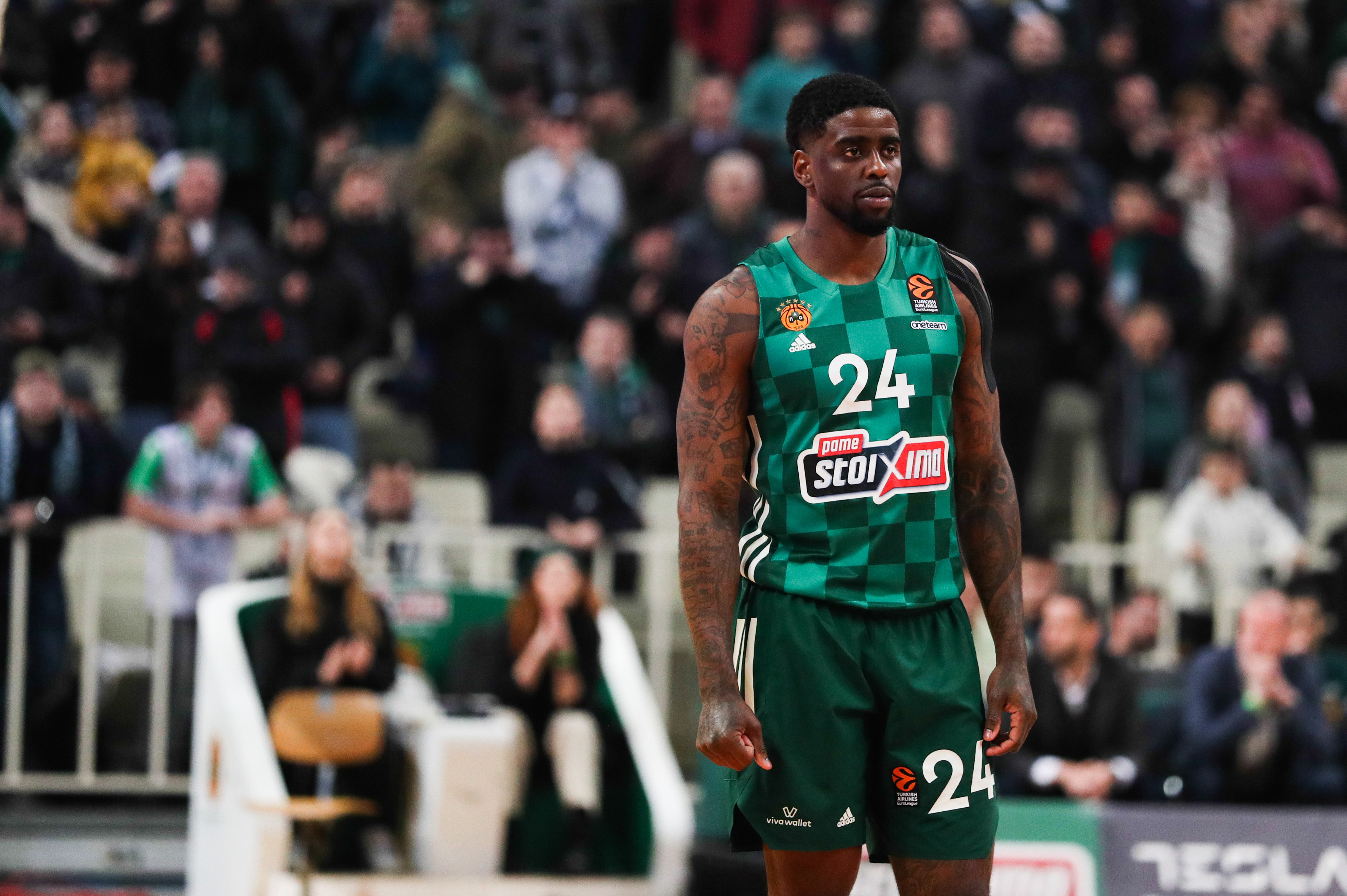 Dwayne Bacon se sincera: “a veces pienso en retirarme”