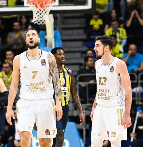 ASVEL Villeurbanne: ¿Por qué la sanción por los contratos de De Colo y Lauvergne?