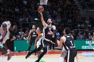 Euroliga: Virtus Bolonia fuera de playoffs y Shengelia se desespera