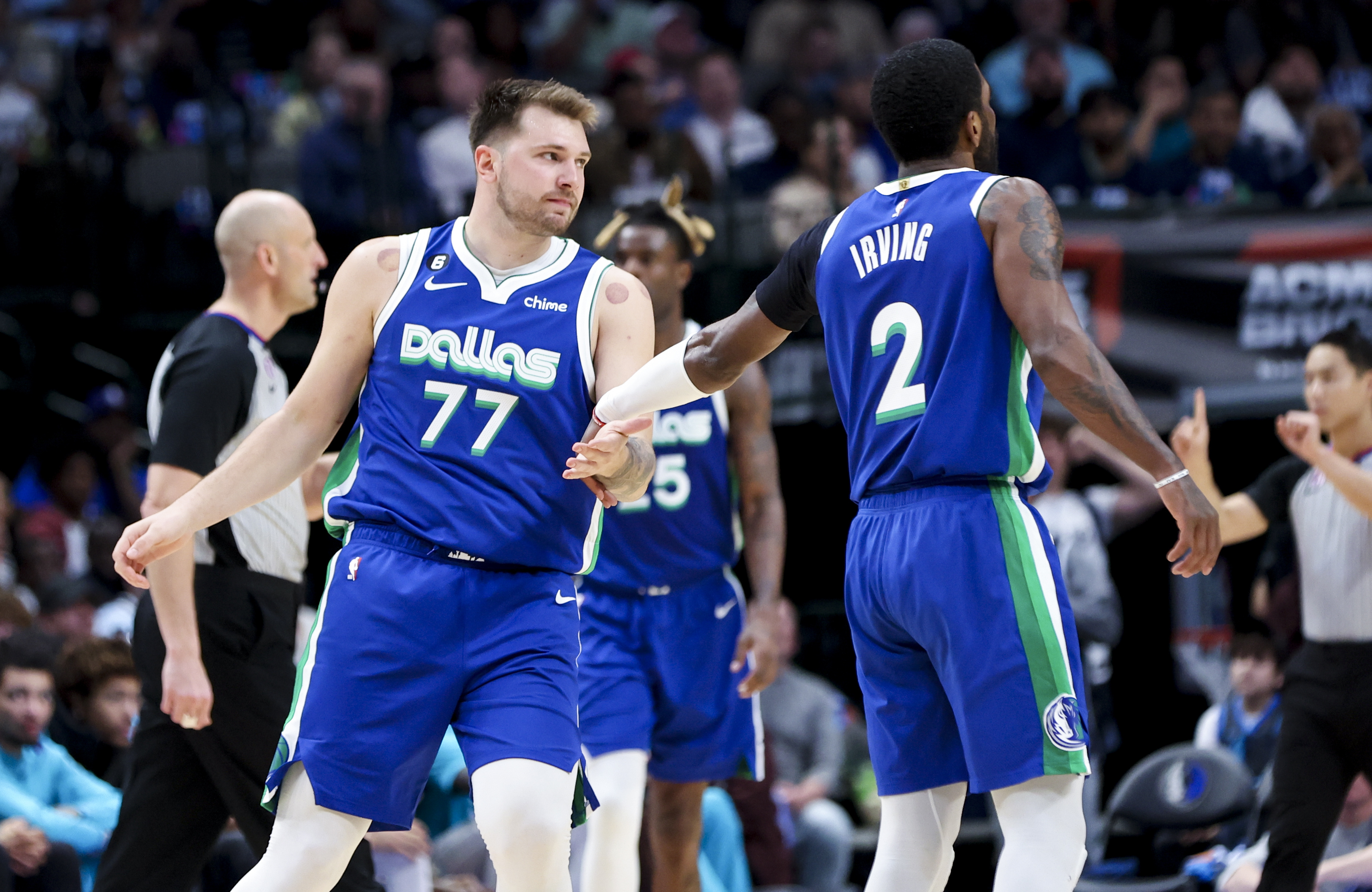 Ridículo en Dallas. Doncic se desespera