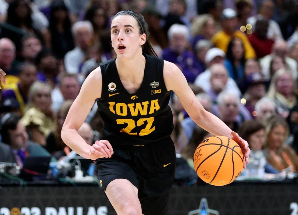 La tiradora invisible. Caitlin Clark sigue haciendo historia en Iowa