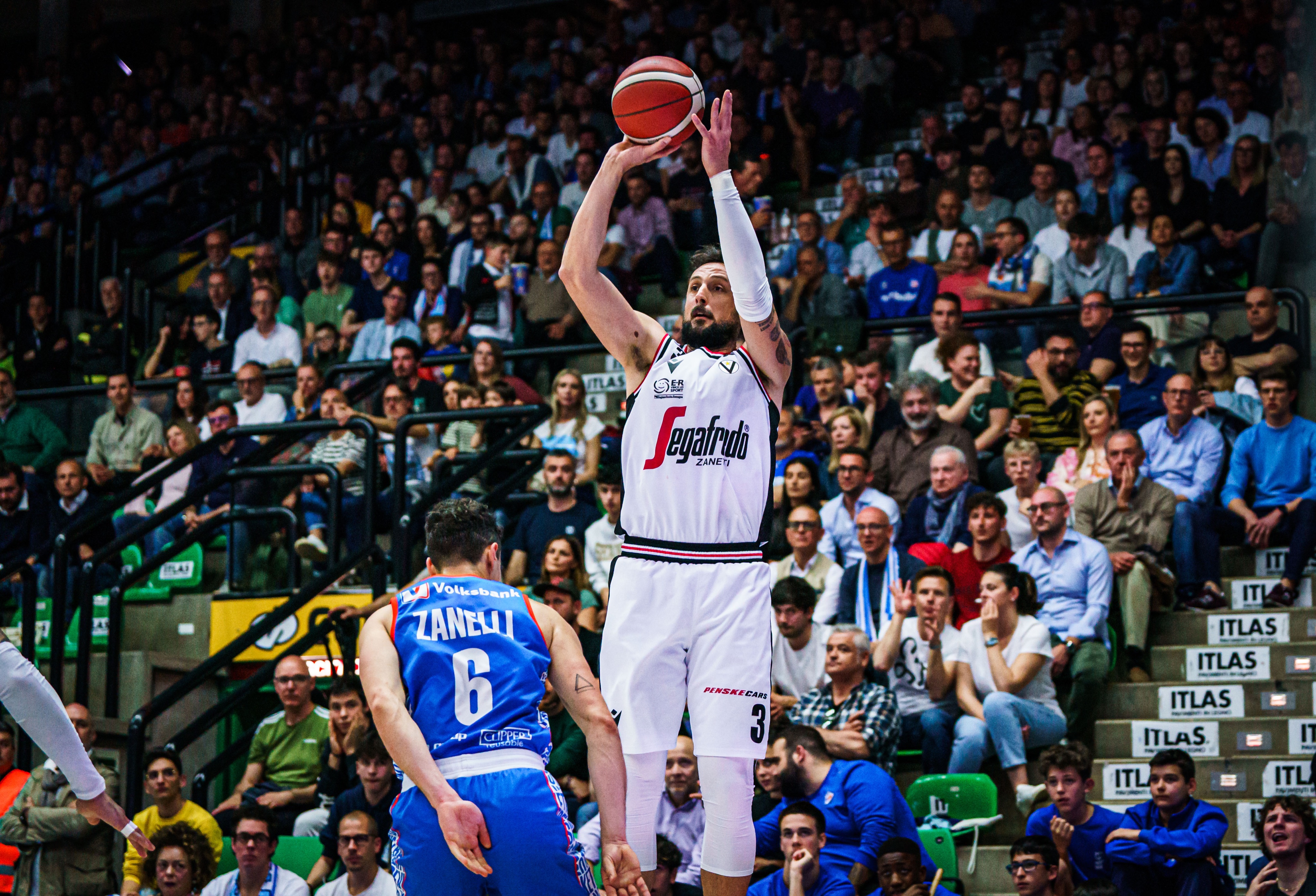 Treviso Basket vence a Virtus Bolonia en un partido con aroma a pasado