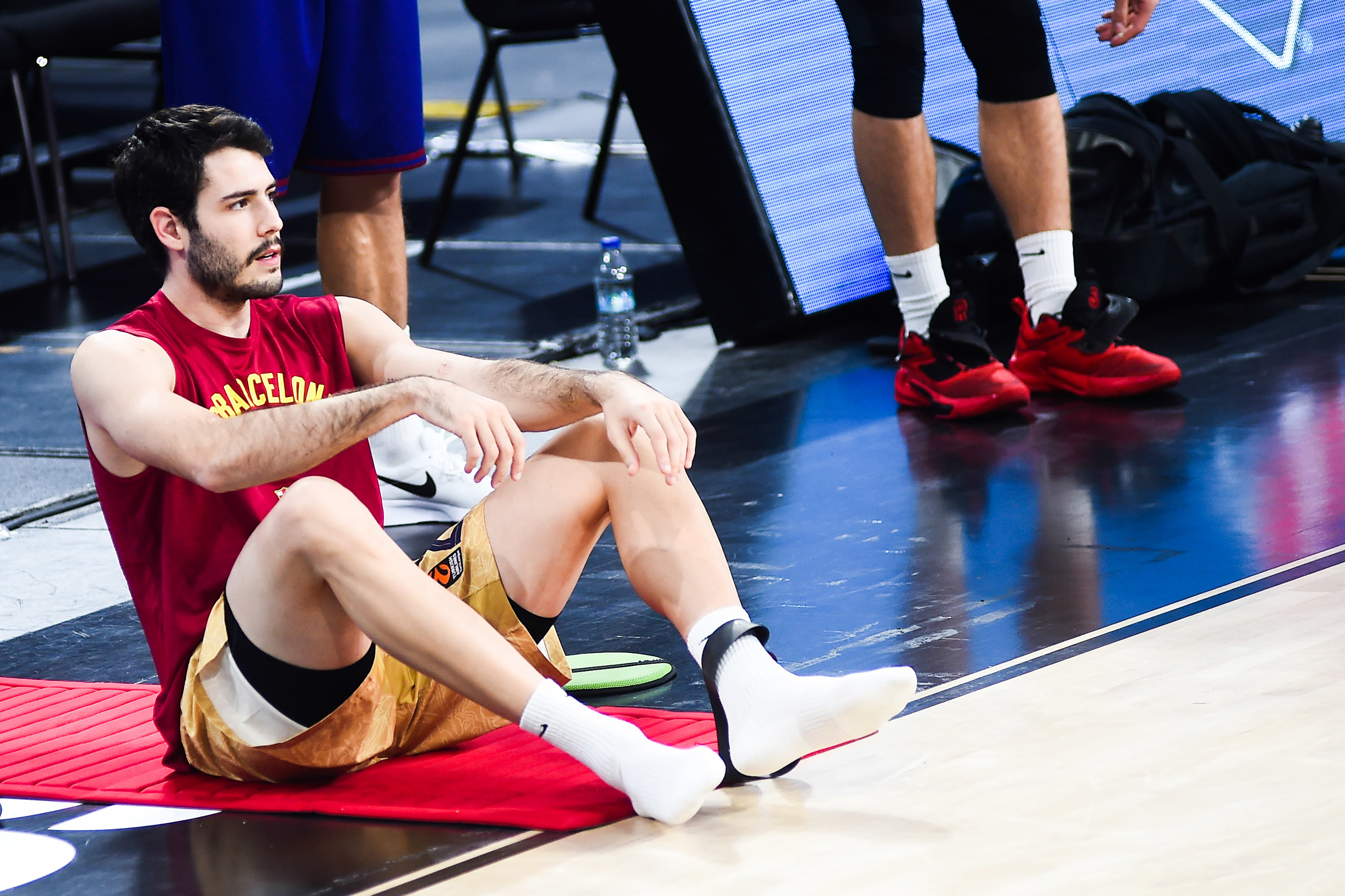 Alerta en el Barça: Álex Abrines lesionado y dos jugadores tocados