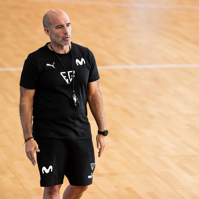 ¿Quién se sentará en el banquillo de Movistar Estudiantes?