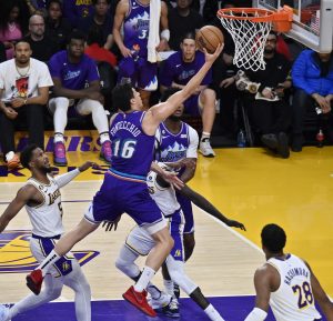 Año I de Simone Fontecchio en la NBA: realidad y adaptación como rookie de 26 años