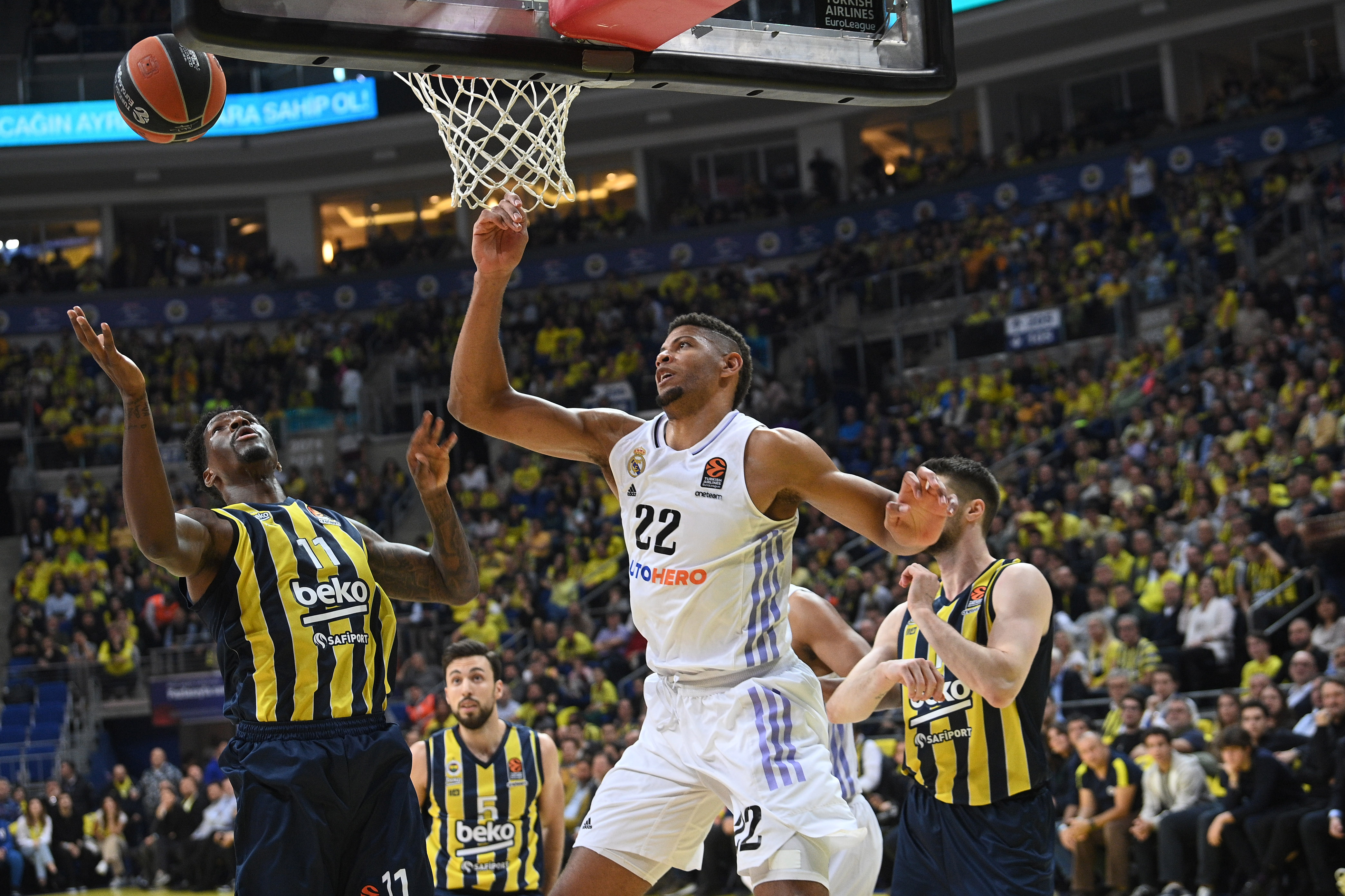 No hay dos sin tres para Tavares