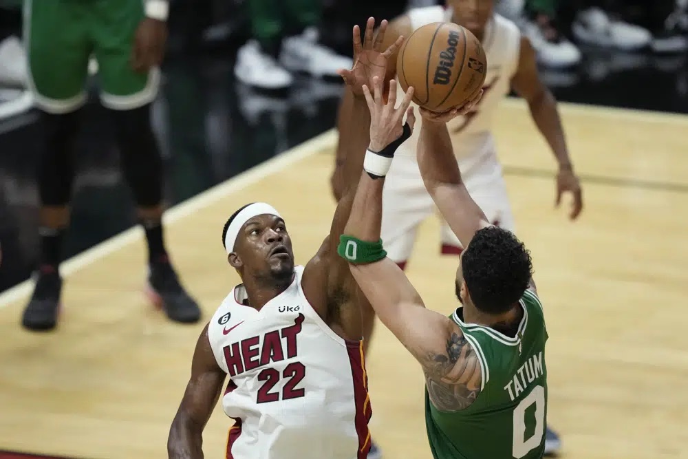 Playoffs NBA: Al borde del K.O., Celtics se recupera y se libran de la eliminación