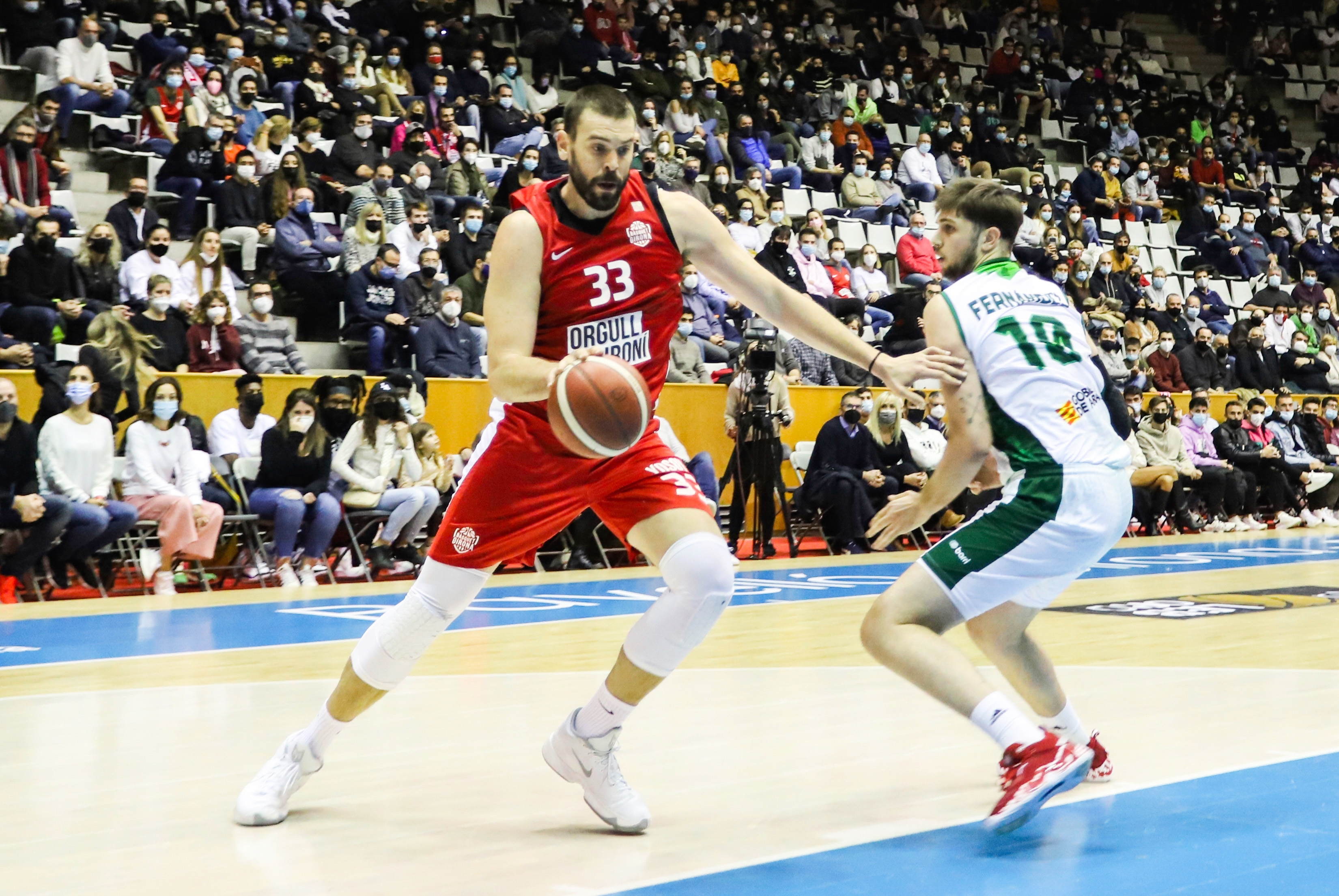 Salva Camps ya manda en Girona y toma las primeras decisiones