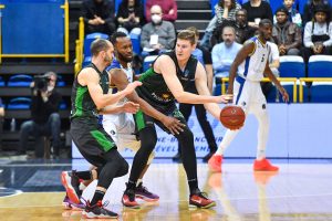 El Joventut de Badalona se mueve: una renovación y tres salidas, al caer