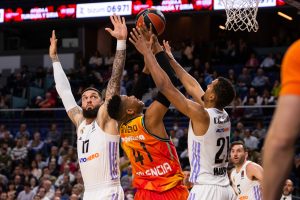 Rumores ACB: Baskonia negocia la llegada de un interior