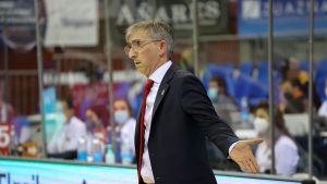 Obradoiro sigue parado a la espera de la renovación de una pieza clave