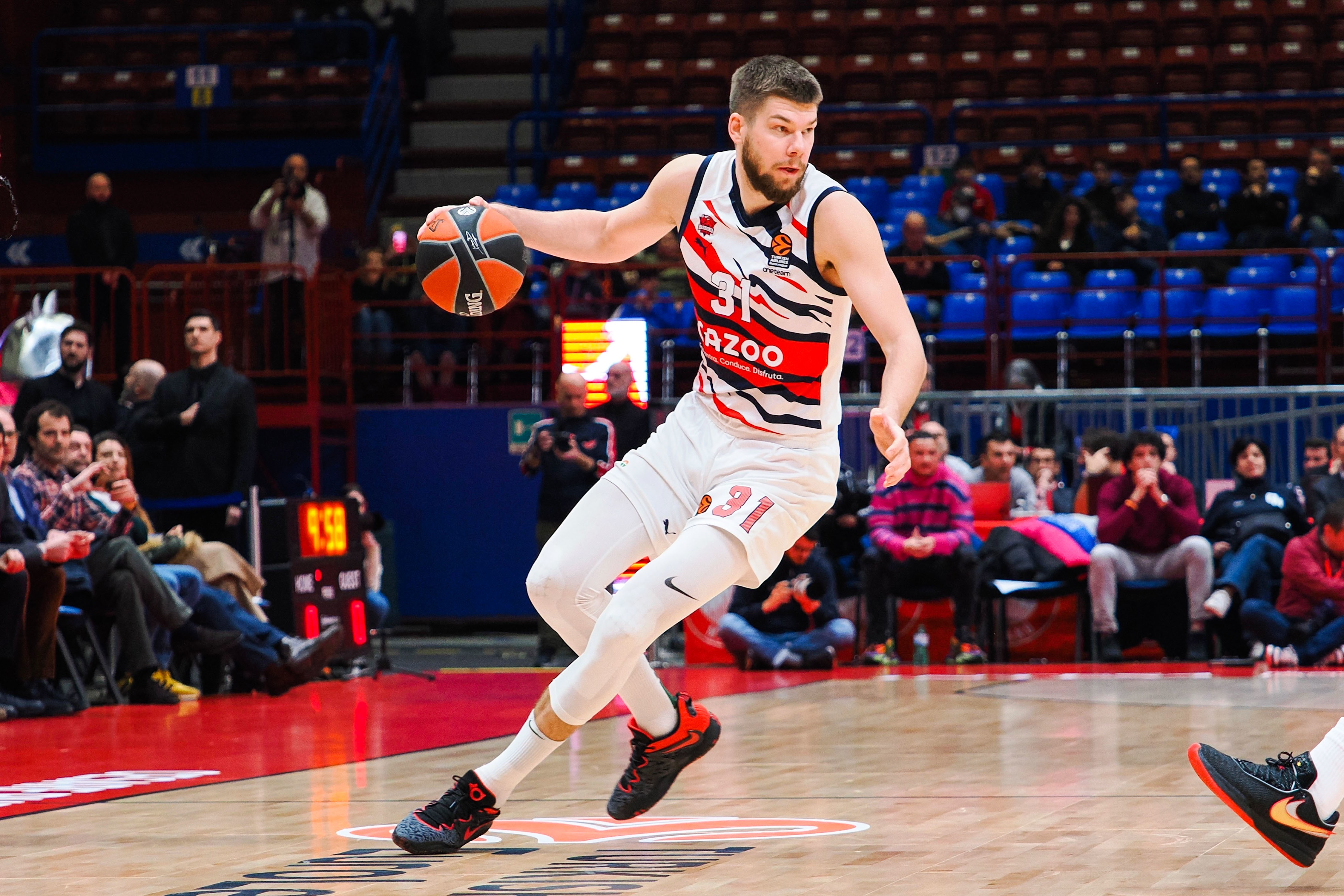 Olimpia Milano busca un cambio y pone sus ojos en un jugador de Baskonia