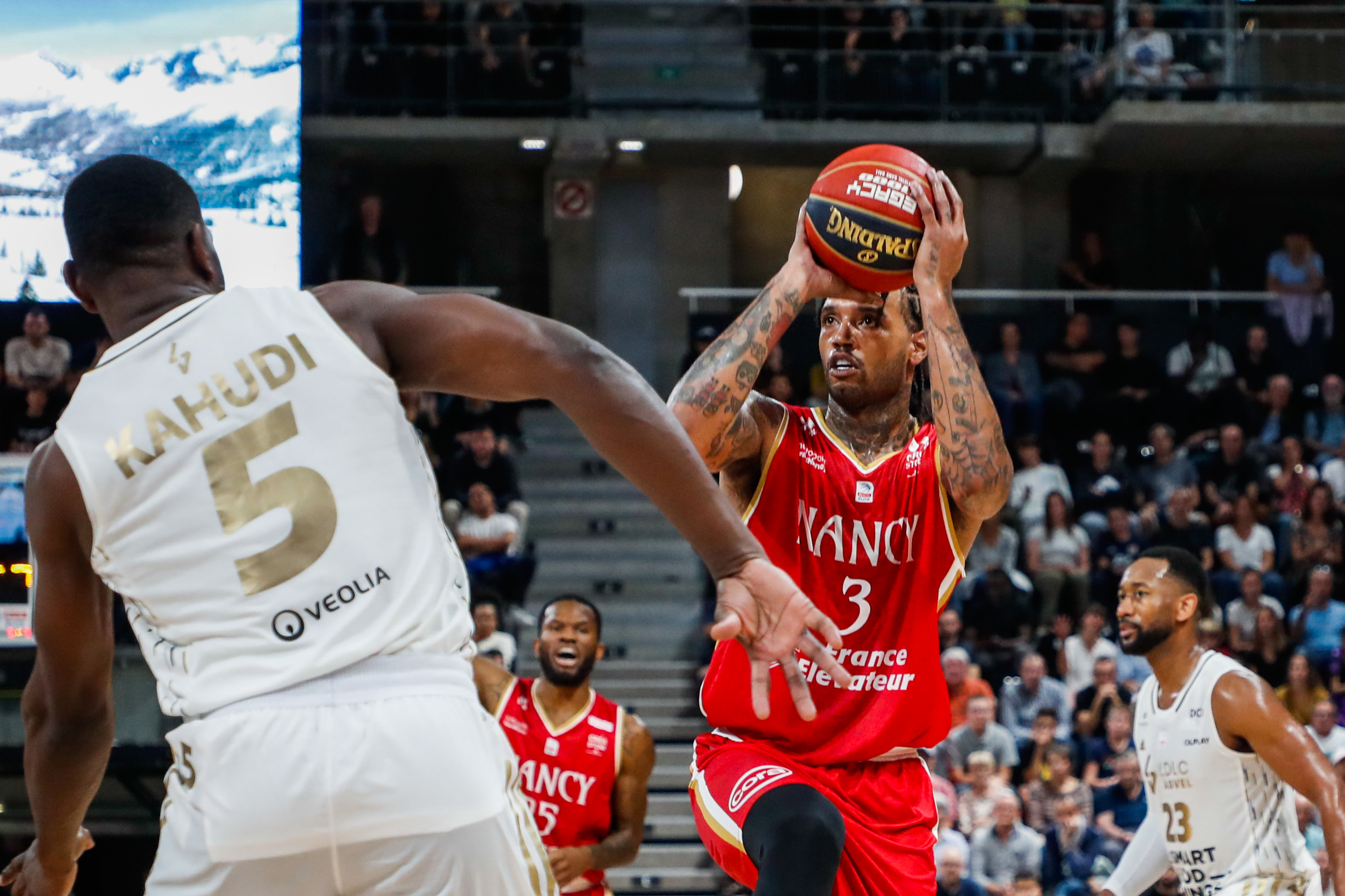 Asvel quiere llevarse a un alero con más de 500 partidos NBA