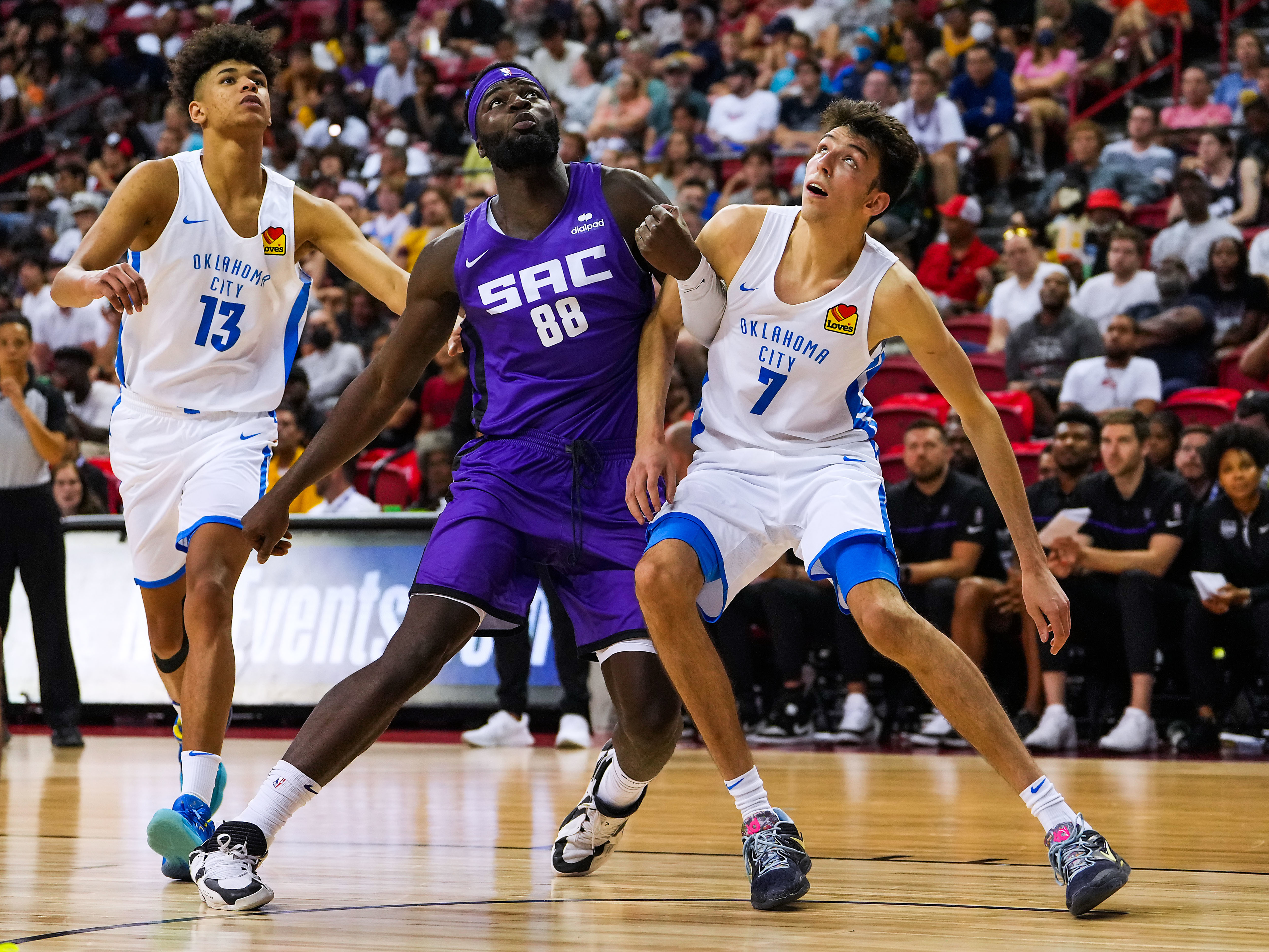 Un pívot de Sacramento Kings suscita el interés de Partizan