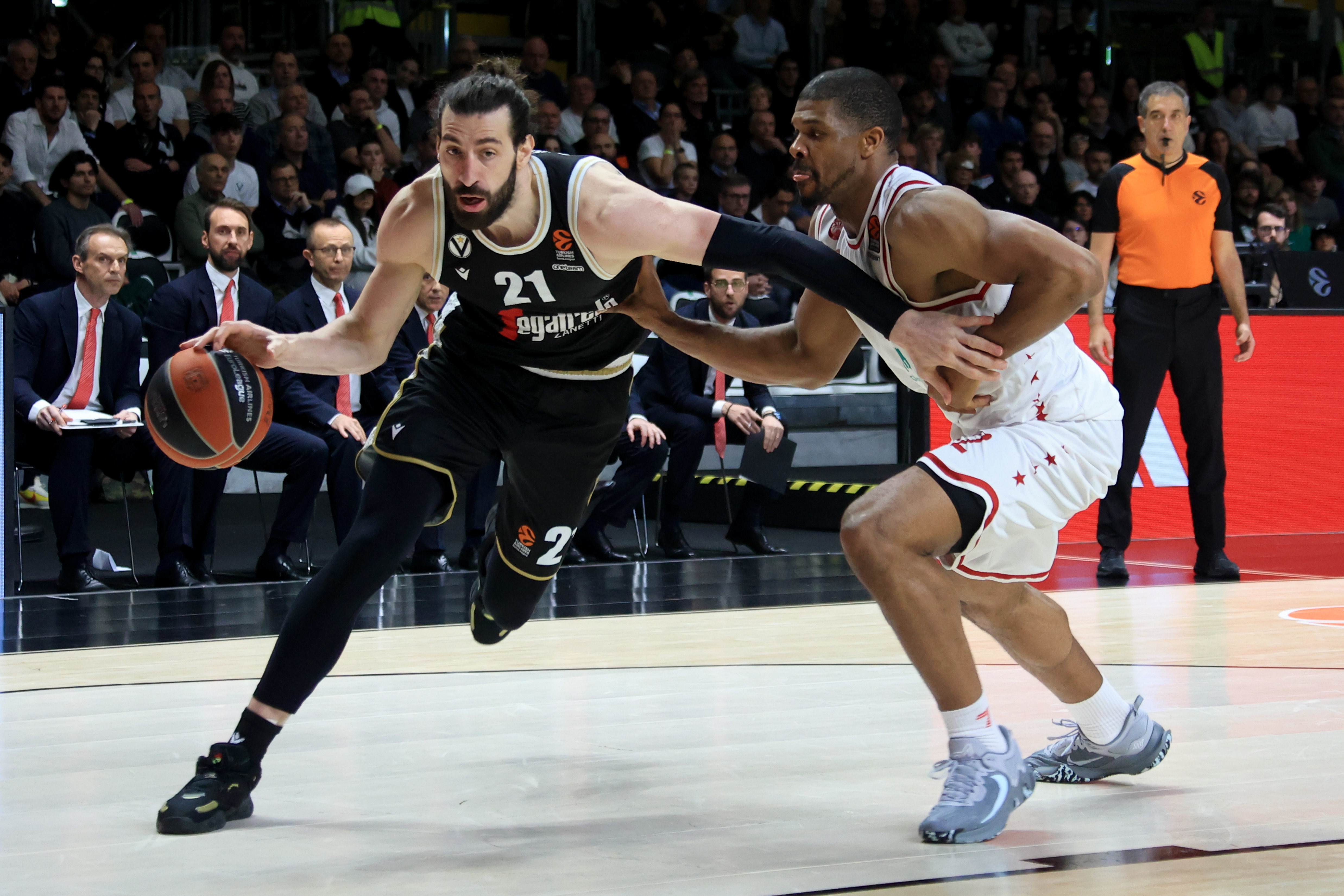 Estrella Roja se queda sin Mirotic, pero tiene a punto otra opción top