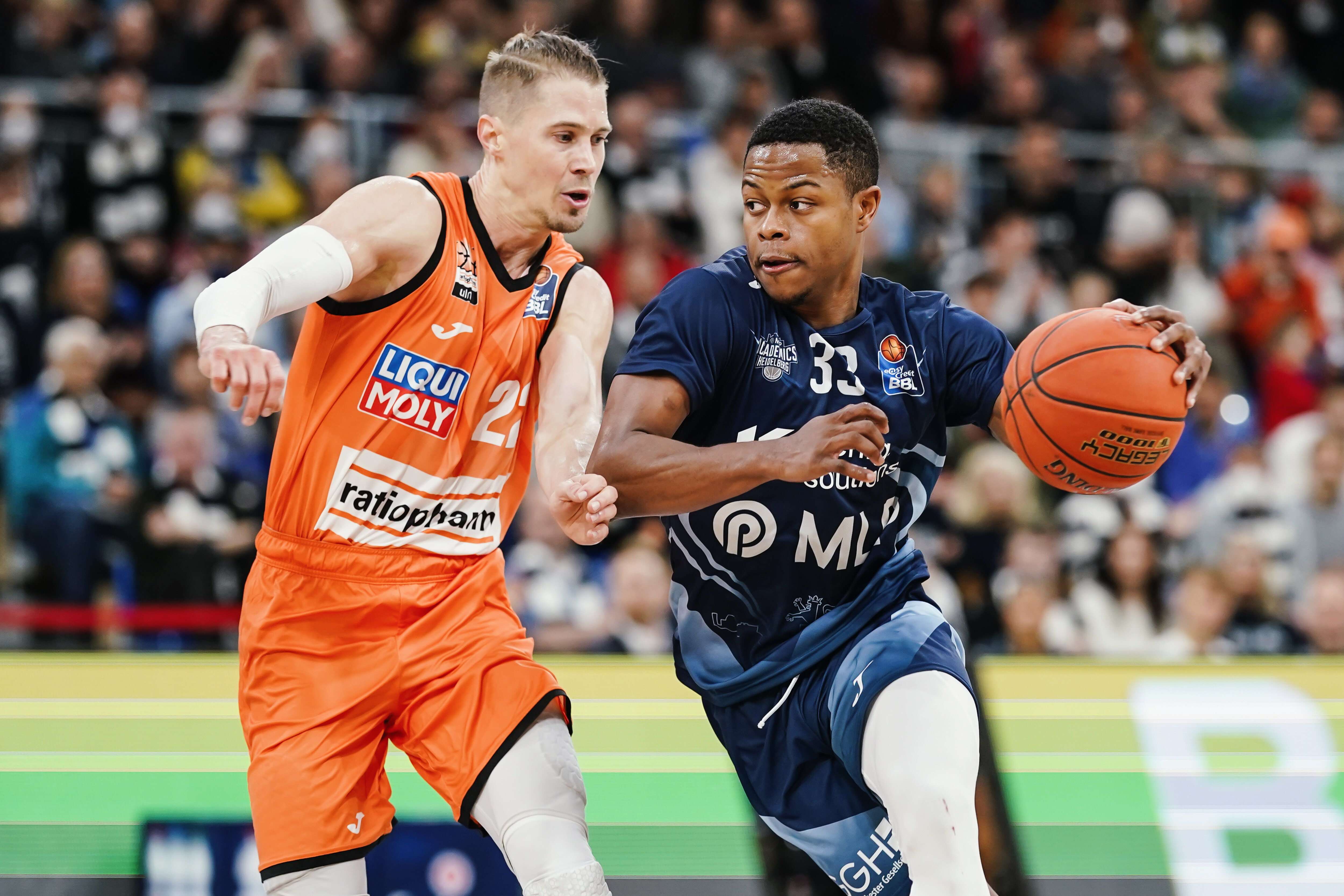 Zoco ACB: renovaciones en Manresa y Vitoria; llegadas en Valencia y Santiago