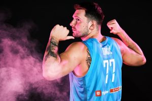 El primer triple-doble de la historia de los mundiales. Solamente podrán ser ellos