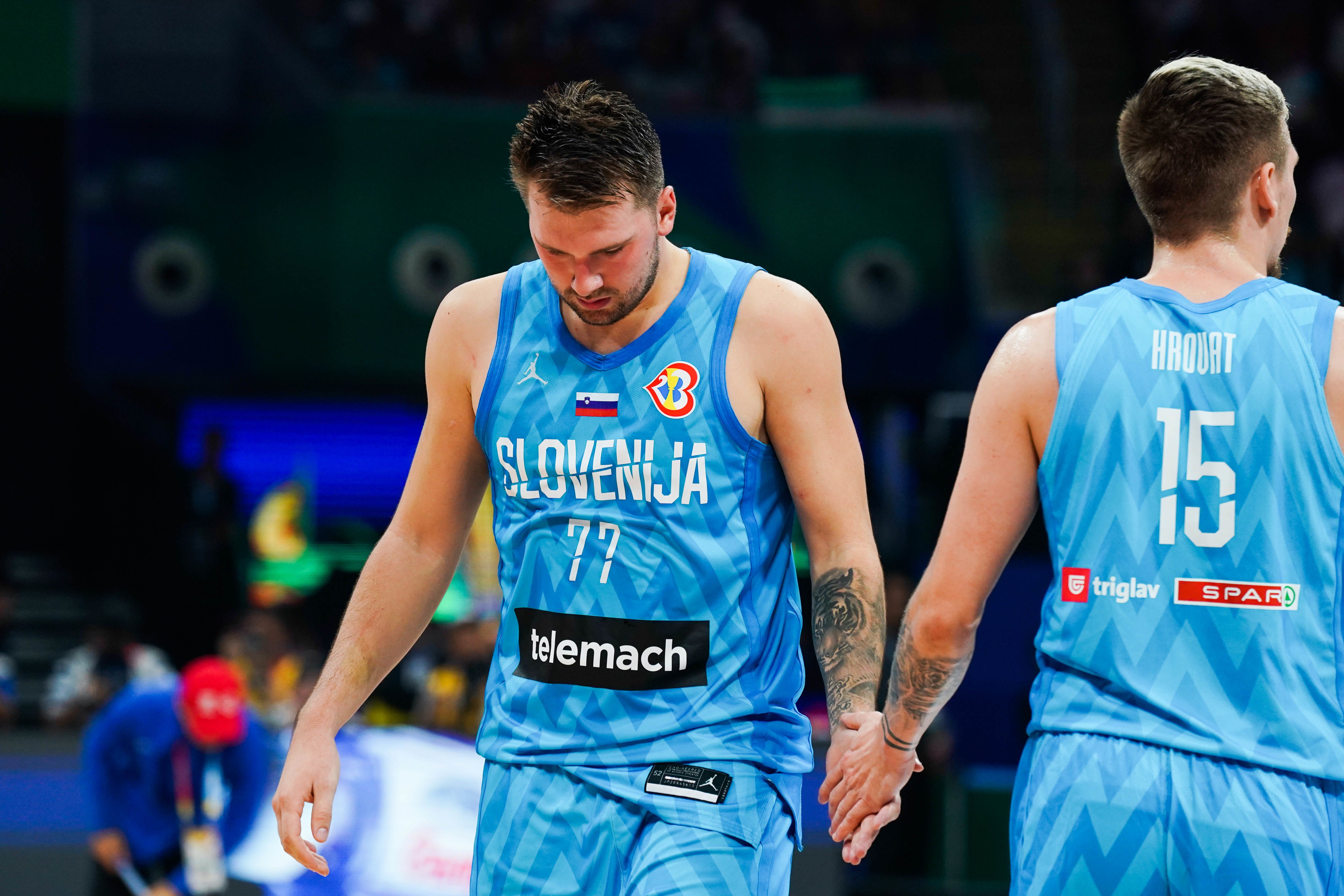 Canadá – Eslovenia: Shai pasa por encima de un Doncic expulsado
