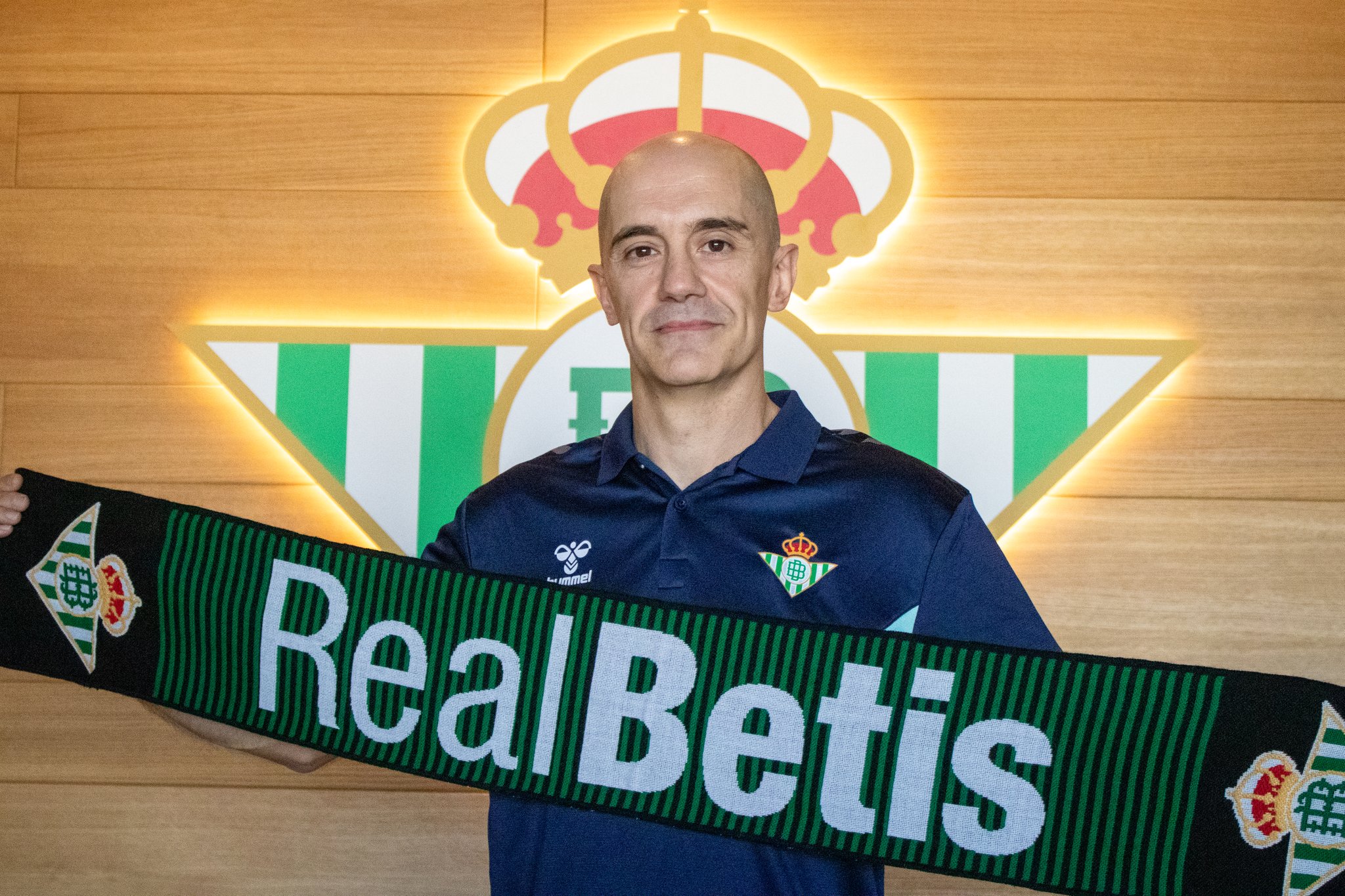 Faltan fichajes en el Real Betis: se sigue buscando un pívot