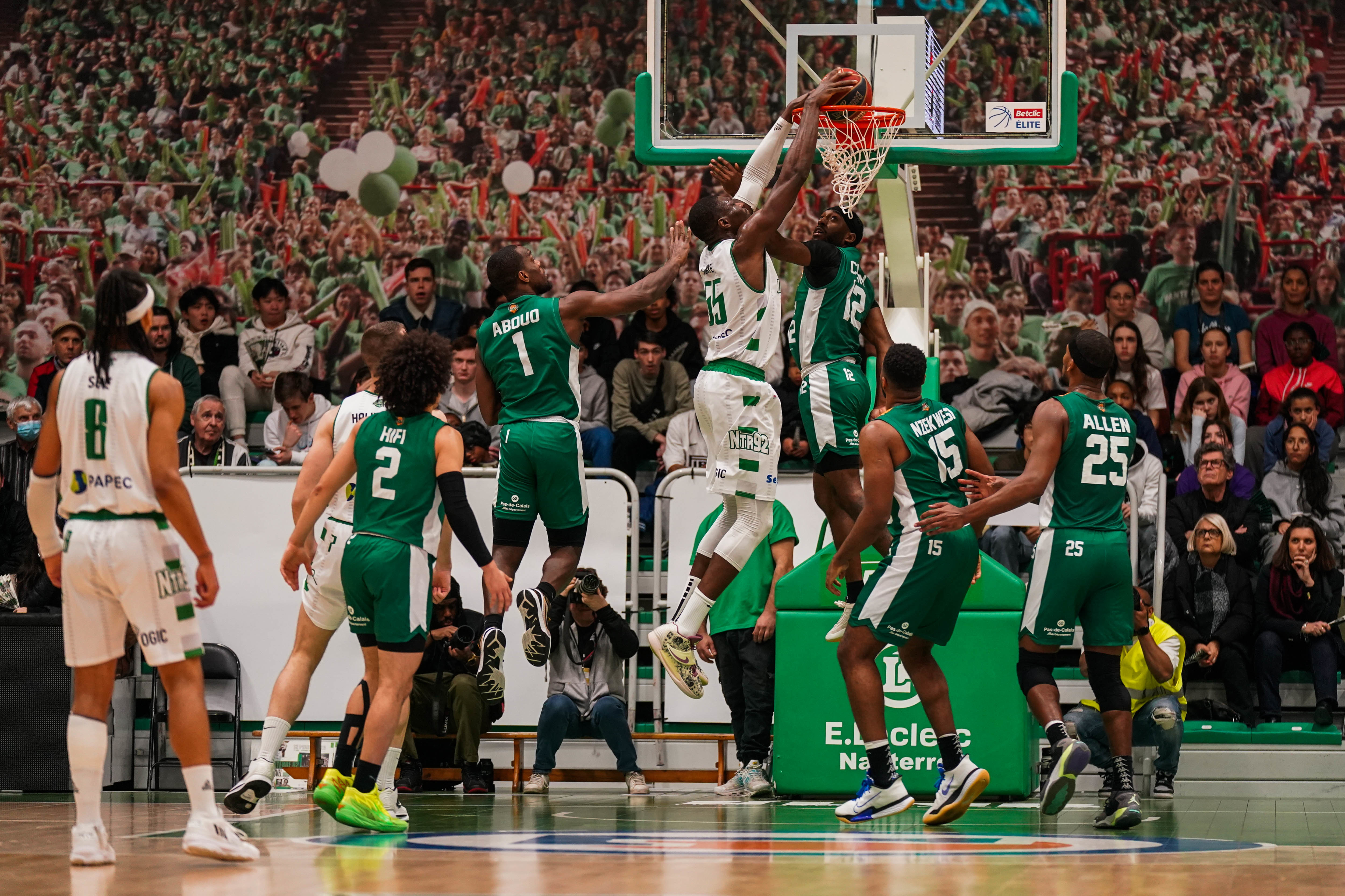 Inceíble canasta en la liga francesa: ¿la mejor de la temporada? (vídeo)