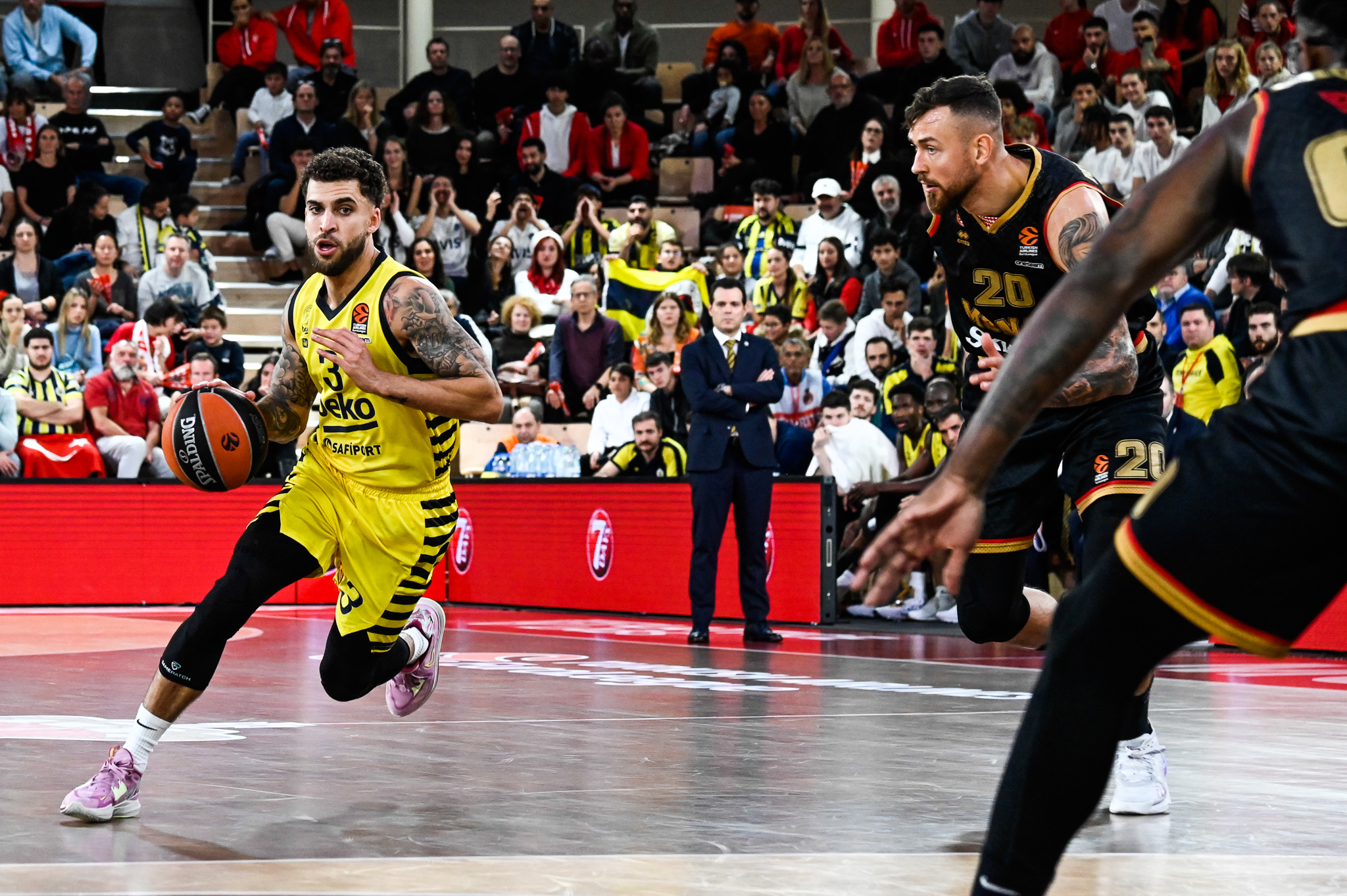Saltan chispas entre Wilbekin y Ataman antes del Panathinaikos vs Fenerbahce