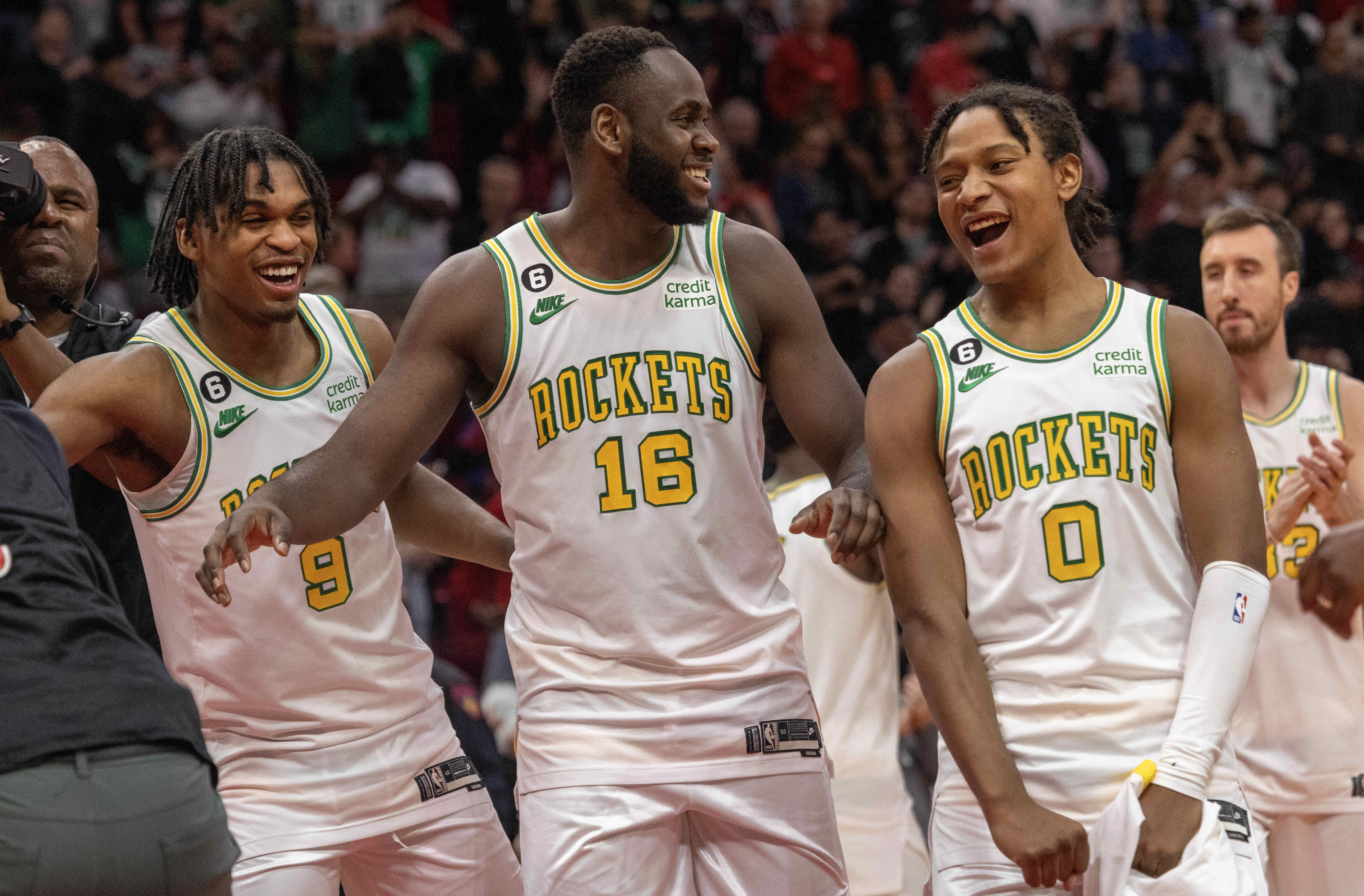 Los mejores jugadores con contrato dual en la NBA