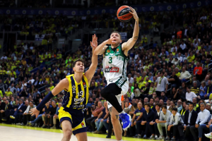 Dos exjugadores ACB en la cuerda floja de Ataman y se busca fichaje