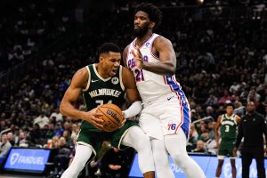 El cuestionable gesto de Antetokounmpo con su nuevo entrenador