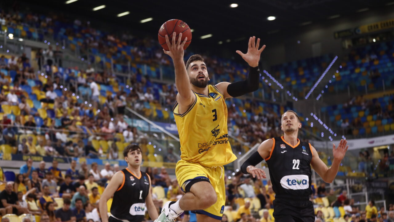 Dramas, fiestas y regresos: La jornada europea de los españoles en 5 claves