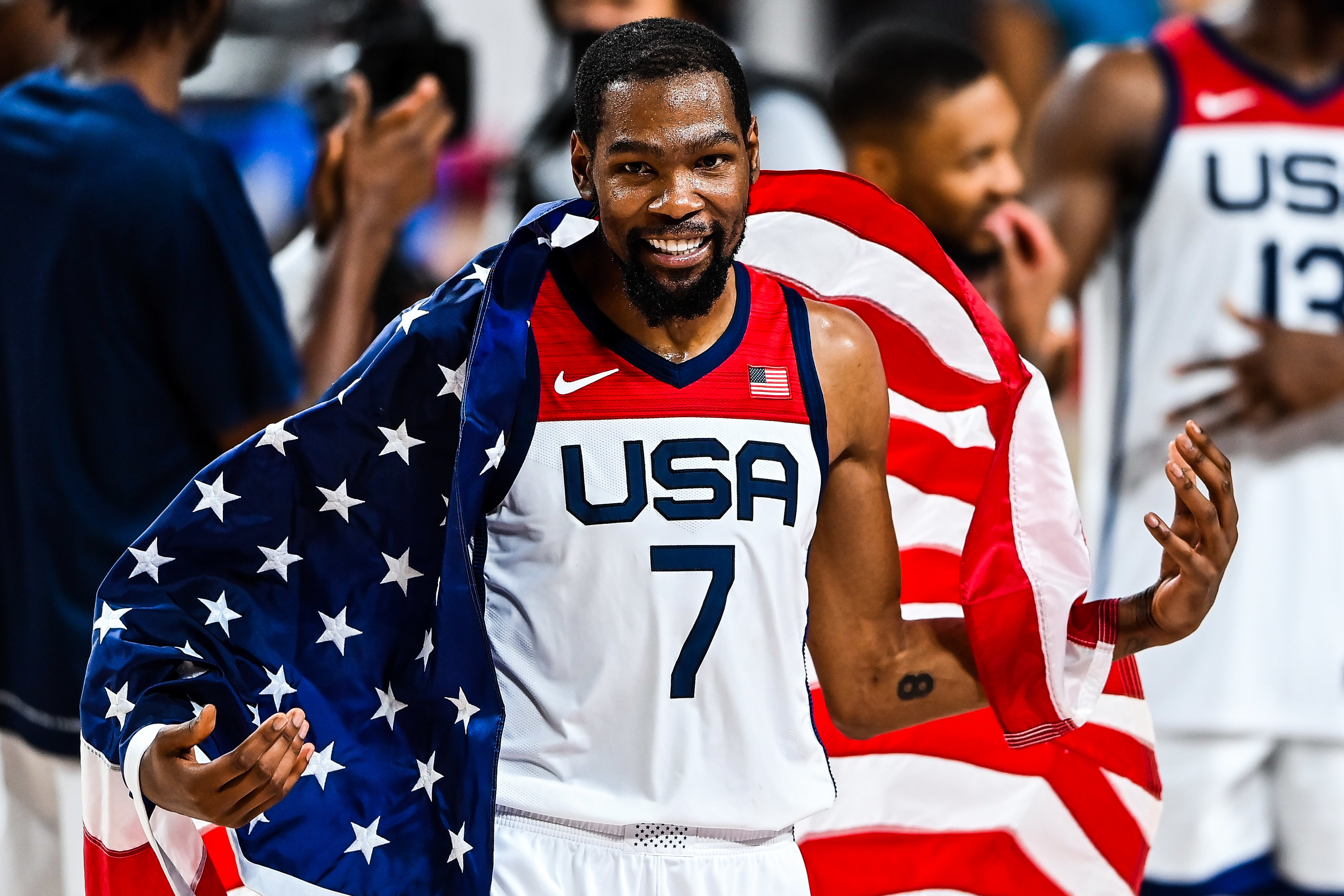 Los Avengers se reúnen: Durant, Curry, Booker y Davis jugarán los Juegos Olímpicos