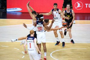 La mala suerte se ceba con Baskonia en forma de lesión