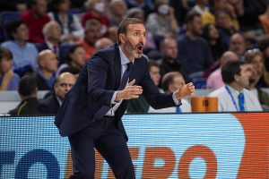 Insólita bronca de Sito Alonso “alimentada” por un jugador del Real Madrid