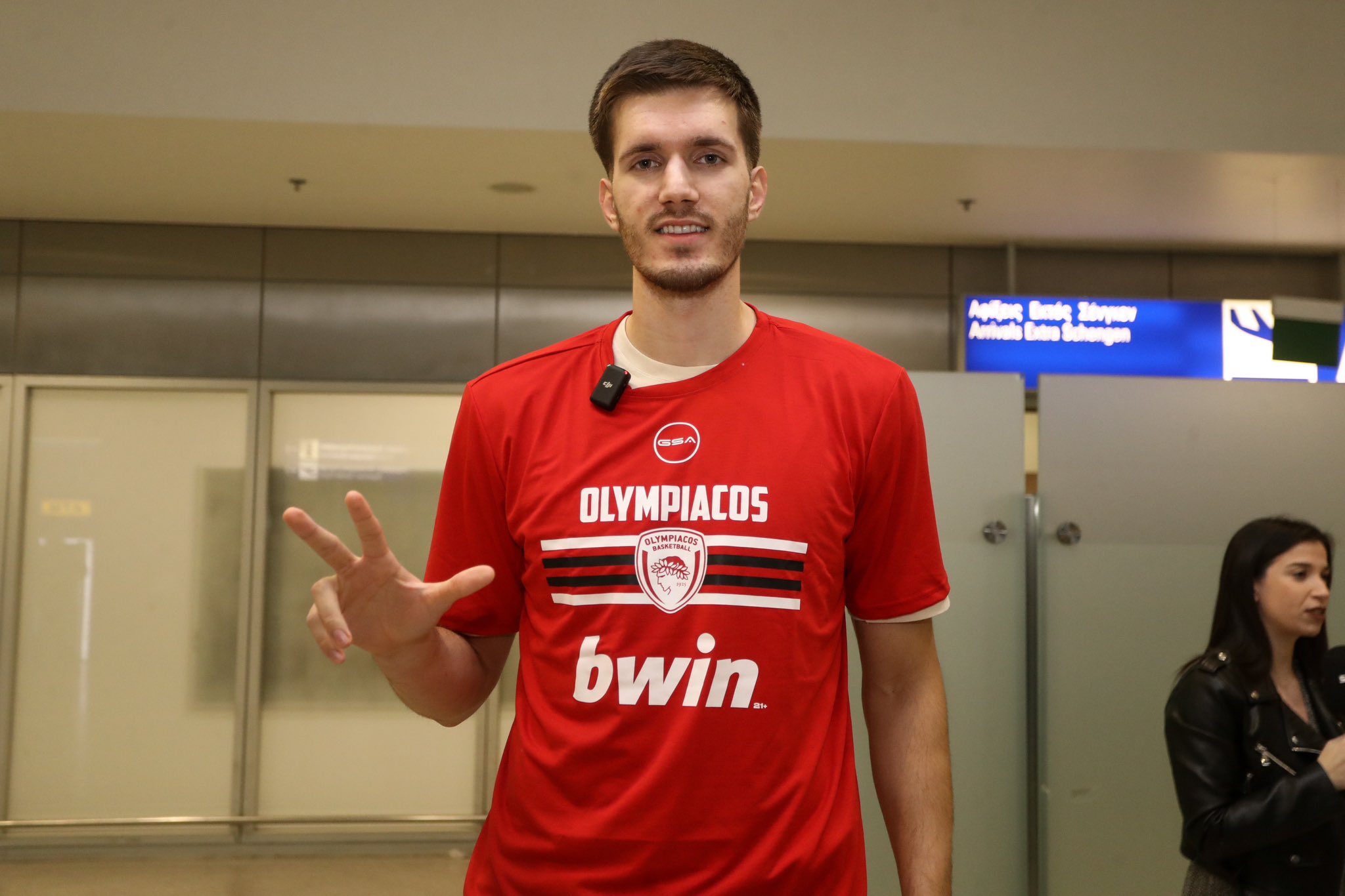 El fichaje NBA del Olympiakos ya habla como nuevo jugador del equipo