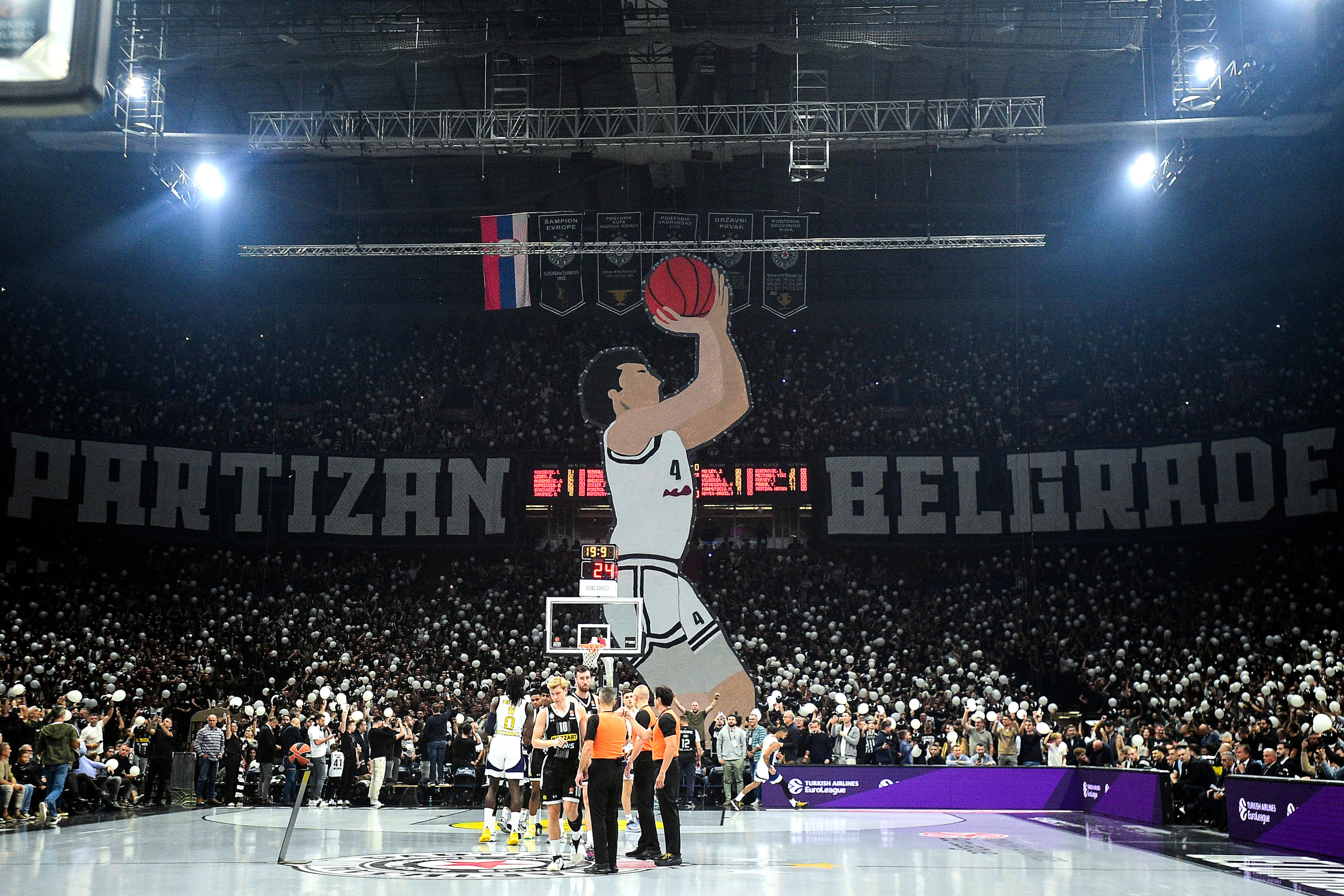 Debut en Euroliga del brasileño más mediático de este verano