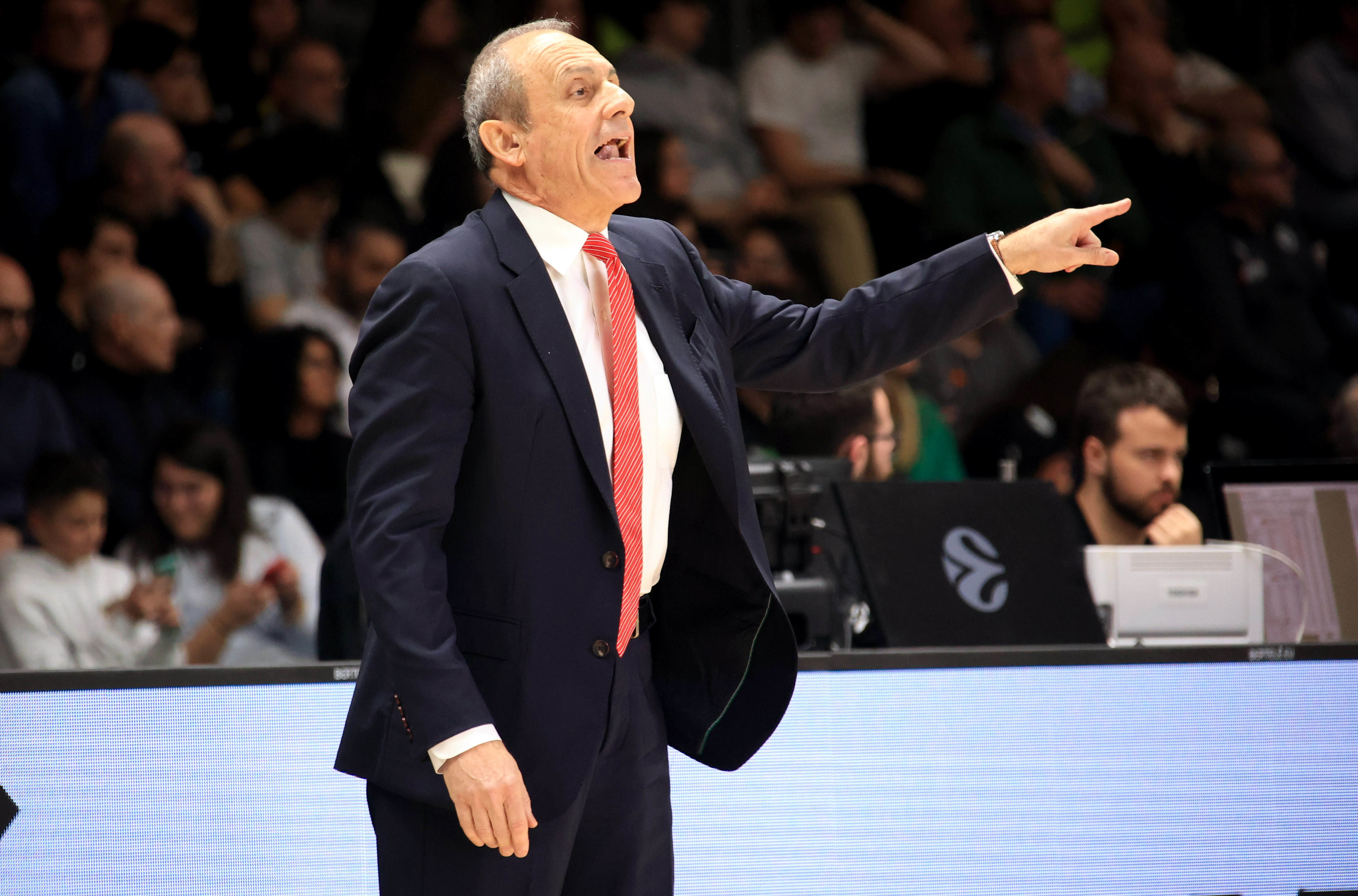 Messina desvela el tipo de jugador que quiere fichar Milán