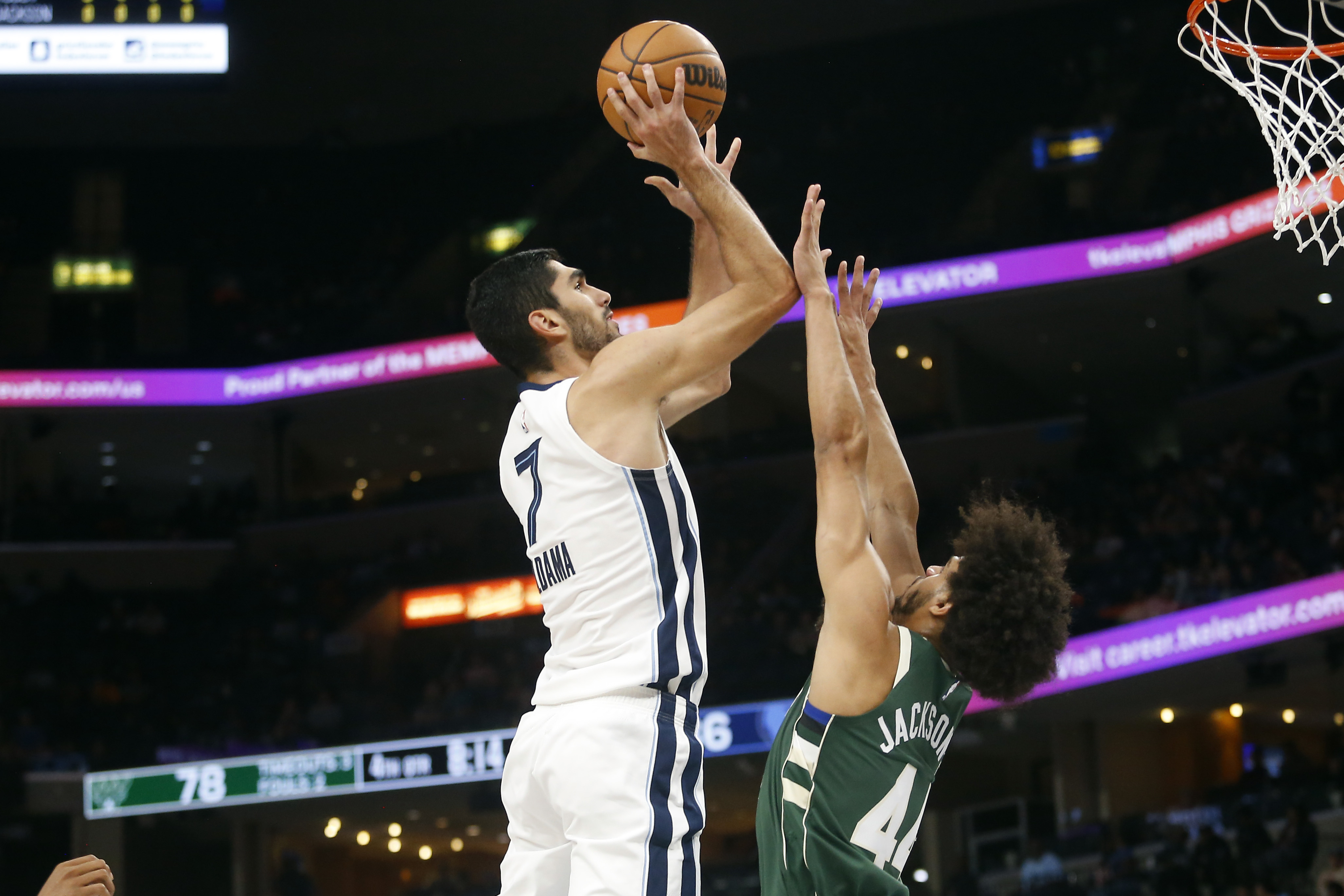 Regresa Santi Aldama en la noche NBA y Memphis Grizzlies nota su impacto