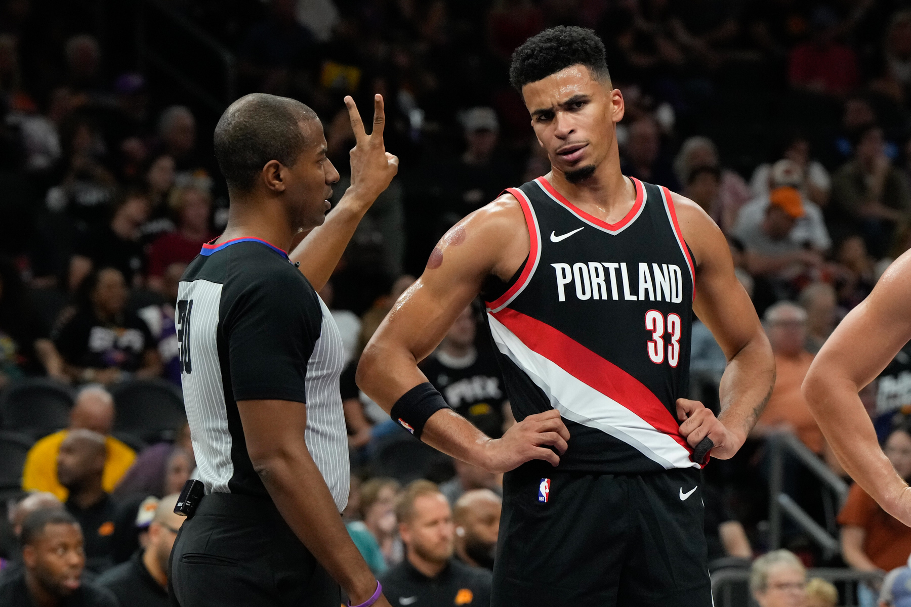 El belga Toumani Camara se gana los elogios en Trail Blazers