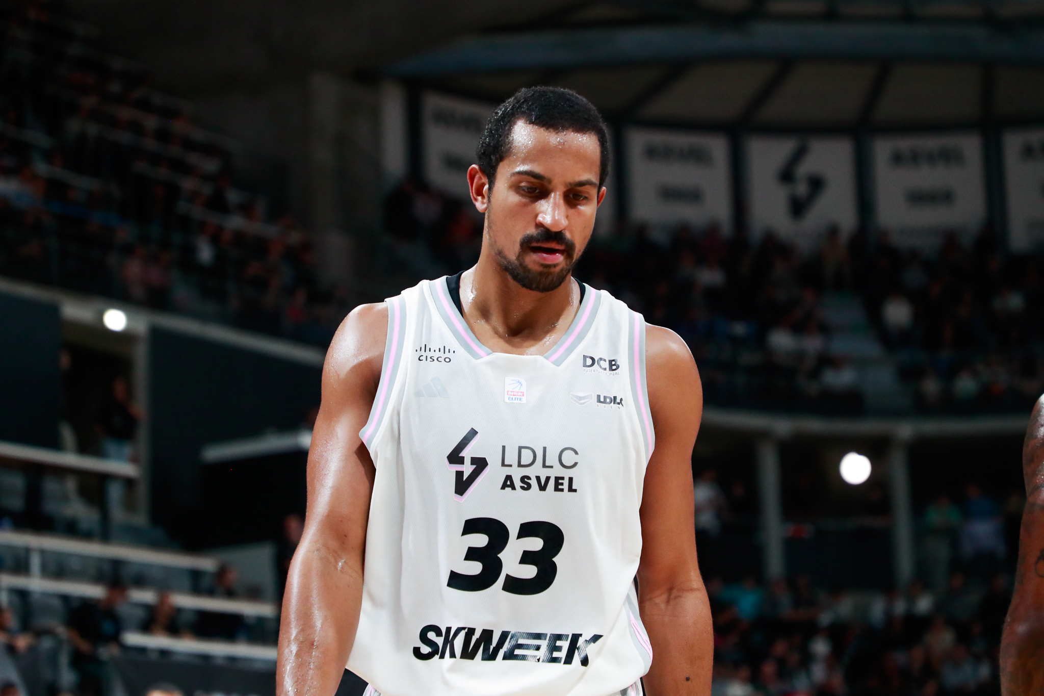 Pozzecco quiere descartar a dos jugadores en ASVEL