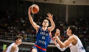 El presidente de Estrella Roja pide el regreso del joven serbio del que todos hablan