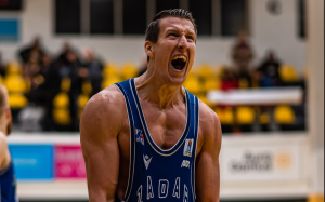 Histórico: logra el mejor triple-doble de la historia de la Liga ABA