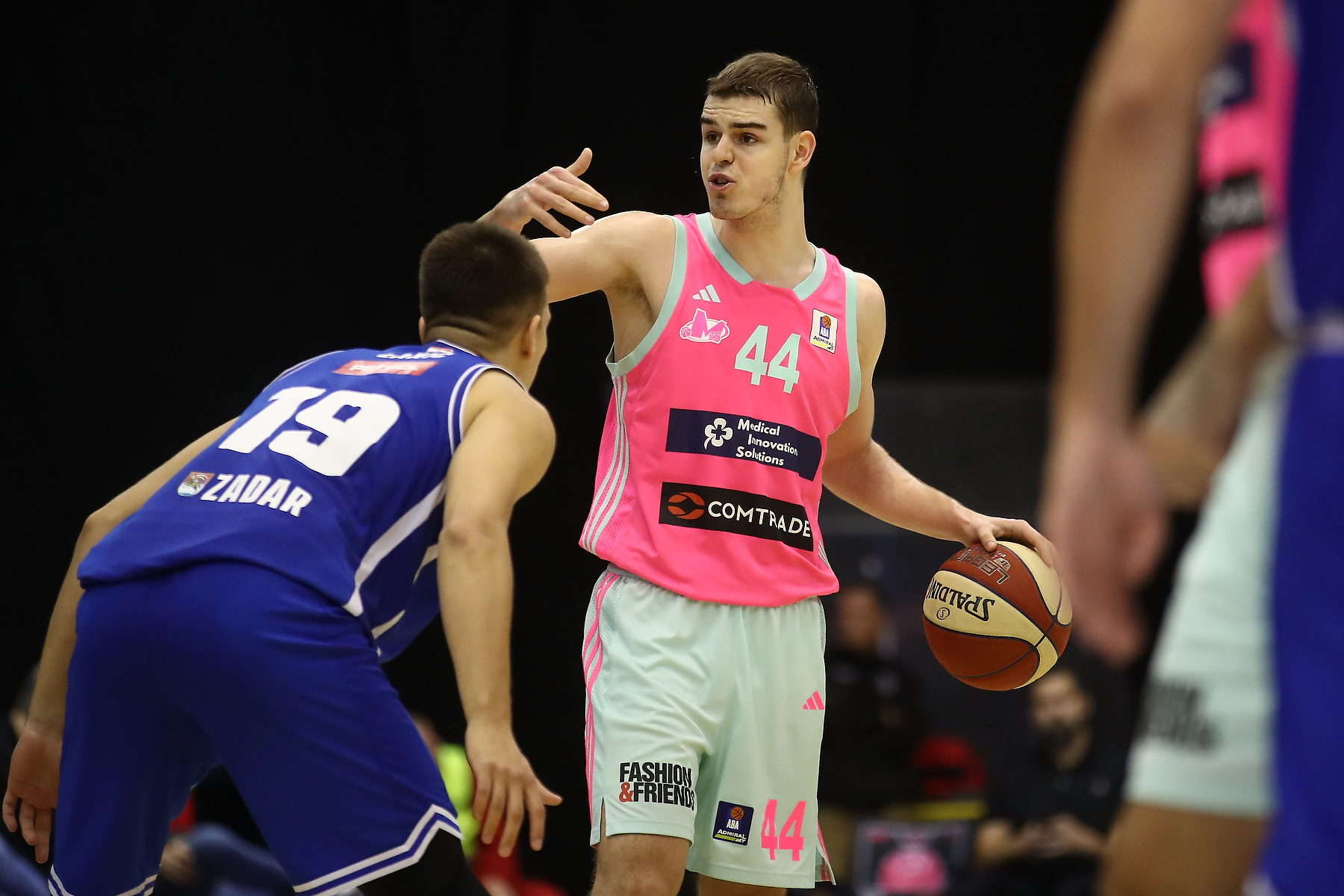 Estrella Roja incorpora a la joven promesa del baloncesto serbio