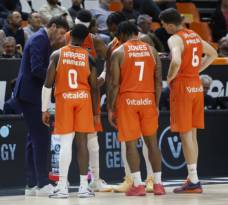 De equipo de moda a crisis de resultados: ¿Qué le pasa a Valencia Basket?