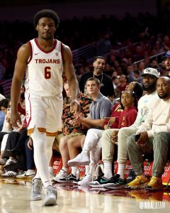 La reacción de LeBron James al ver a su hijo Bronny debutar en NCAA