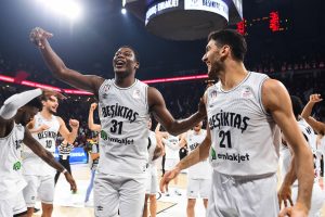 ¡No se acerca ni al aro! Las redes sociales estallan en memes