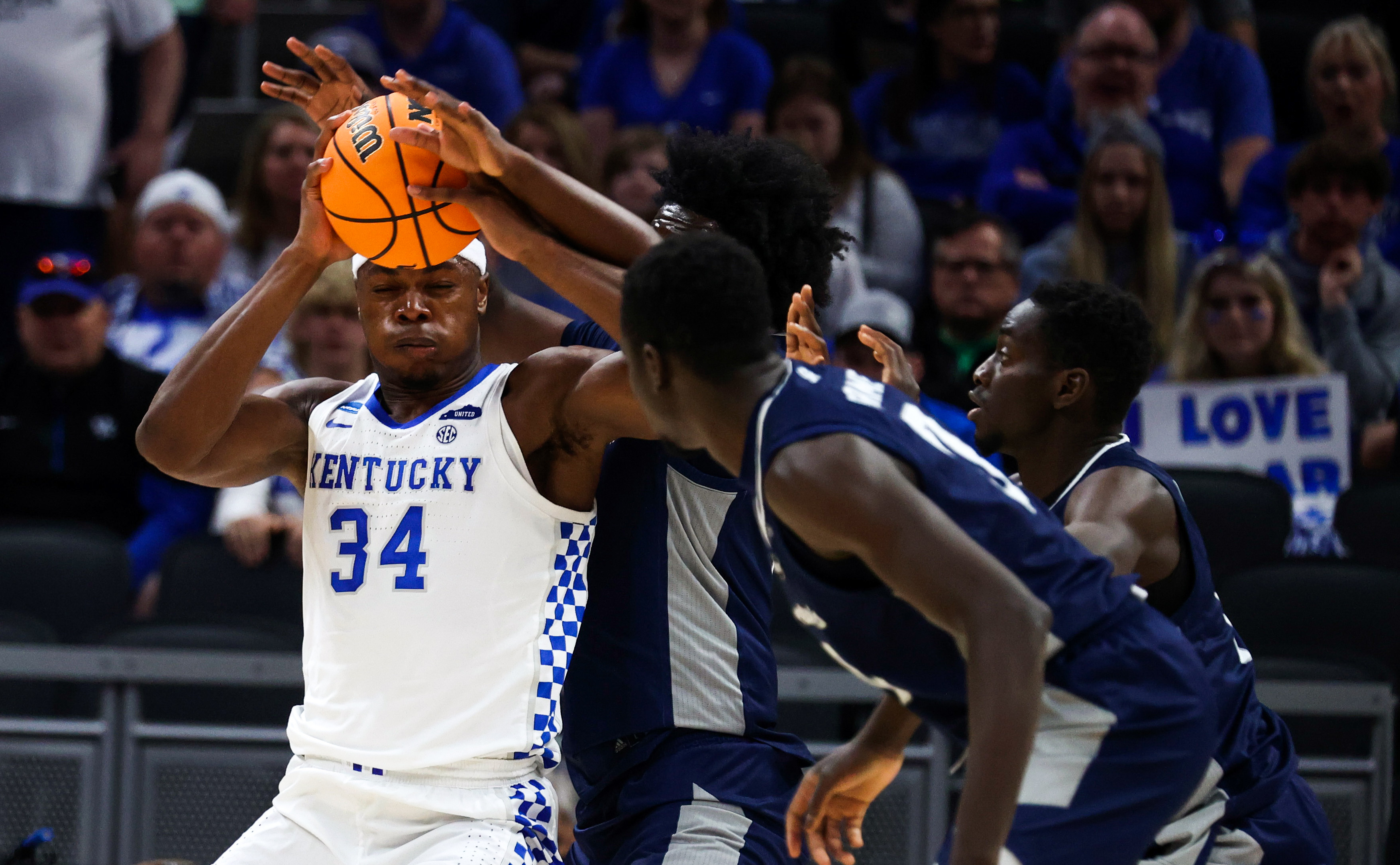 Oscar Tshiebwe y Luka Garza: el dúo poderoso de la NBA G League