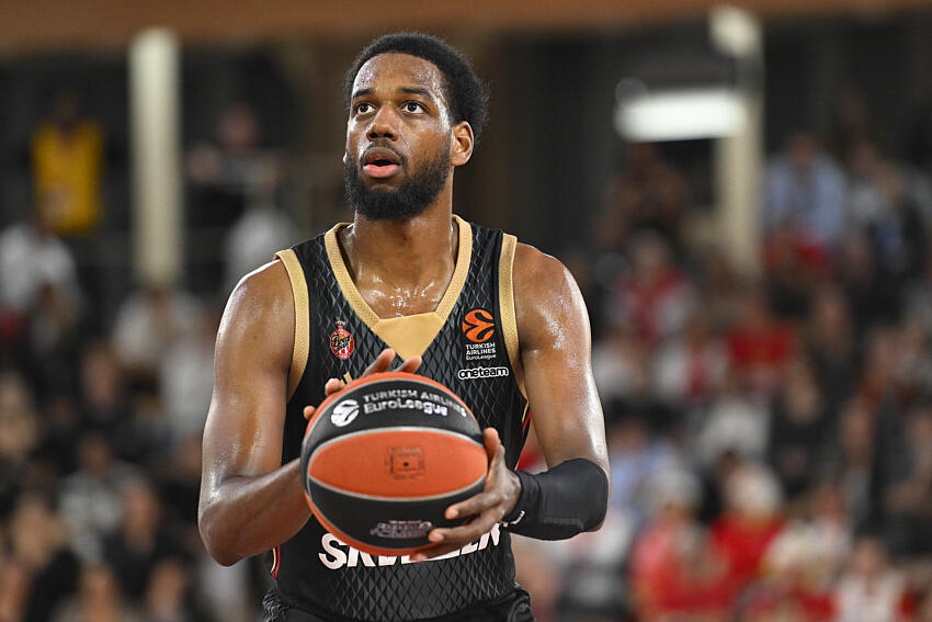 A Jordan Loyd se le acumulan los problemas y dice adiós al 2023