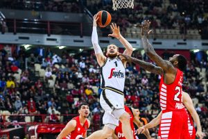 OFICIAL: Nico Mannion abandona Baskonia y regresa al baloncesto italiano